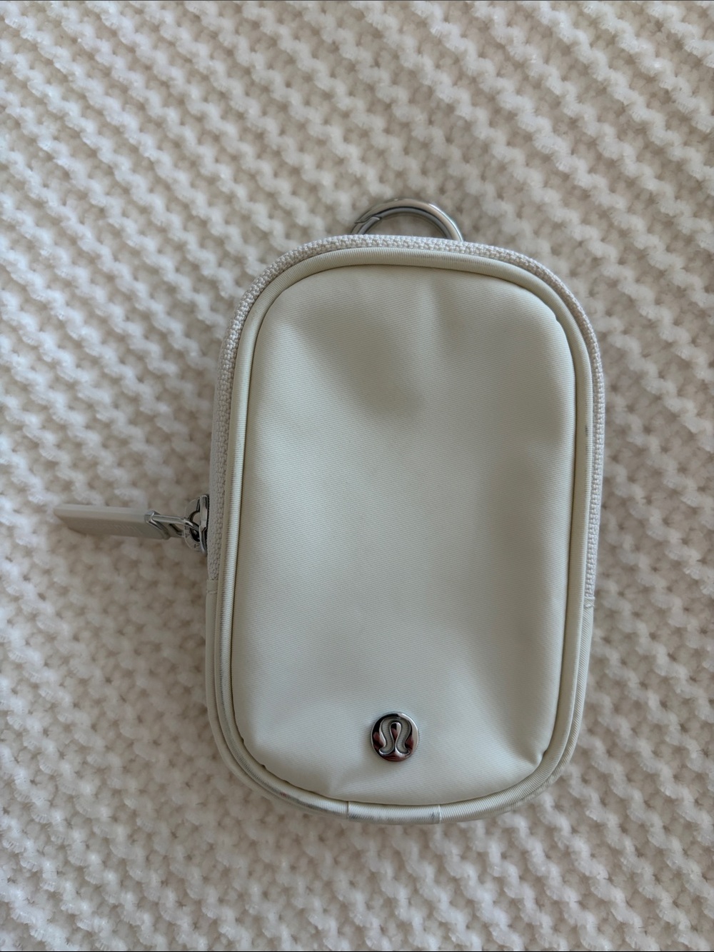 Lululemon Clippable Nano Pouch